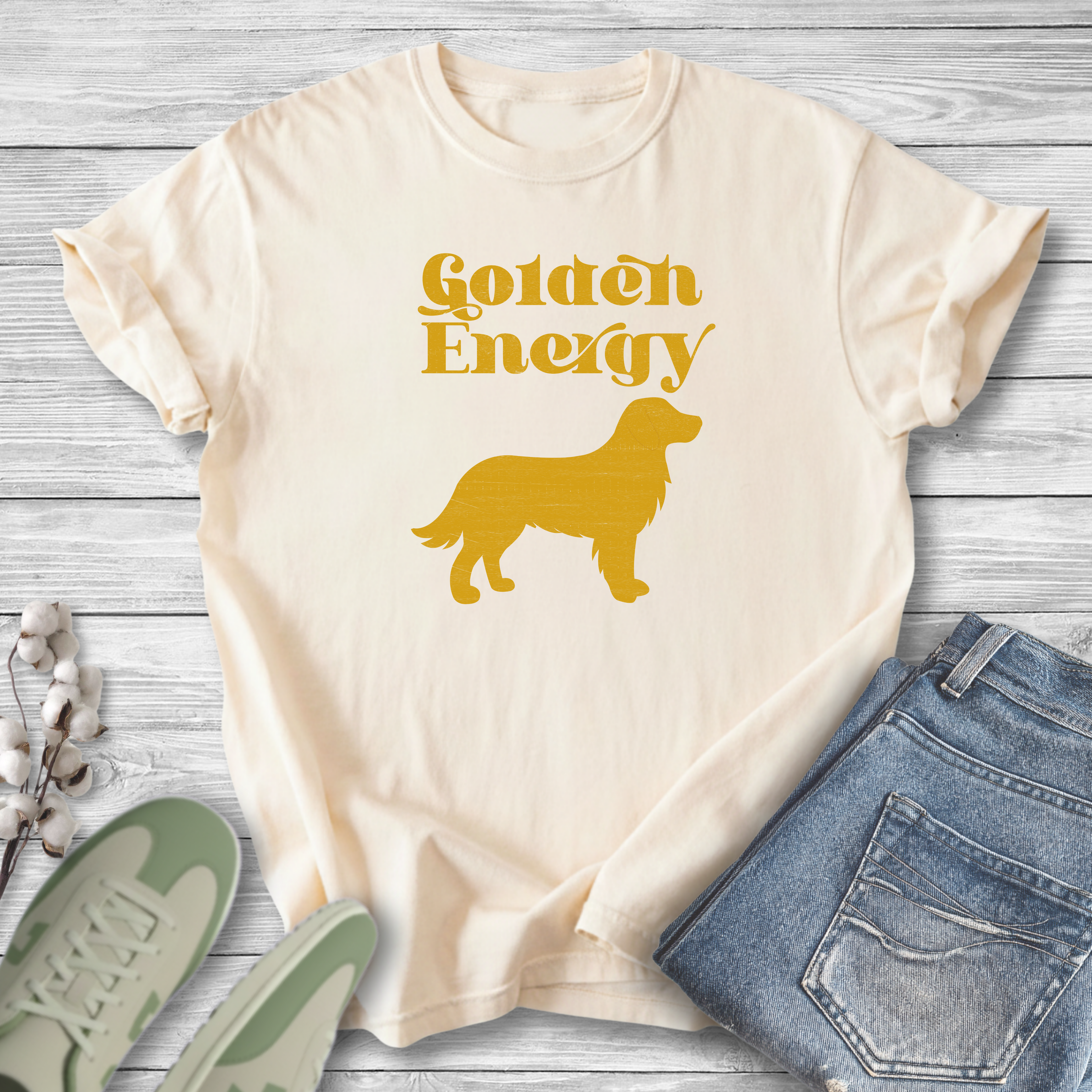 Golden Retriever Retro Pet Lover T-Shirt — "Golden Energy" Distressed Graphic